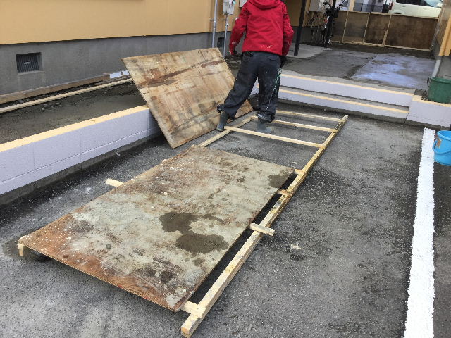 36日目 型枠解体と清掃と検査_f0031037_1811925.jpg