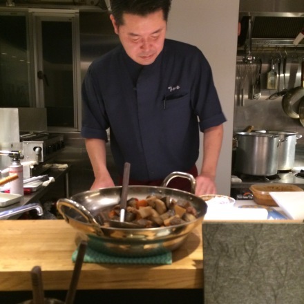 葉山で博多 透明なもつ鍋 At さか本さん いわおの日々ing 夢見る頃がとっくに過ぎ去っても