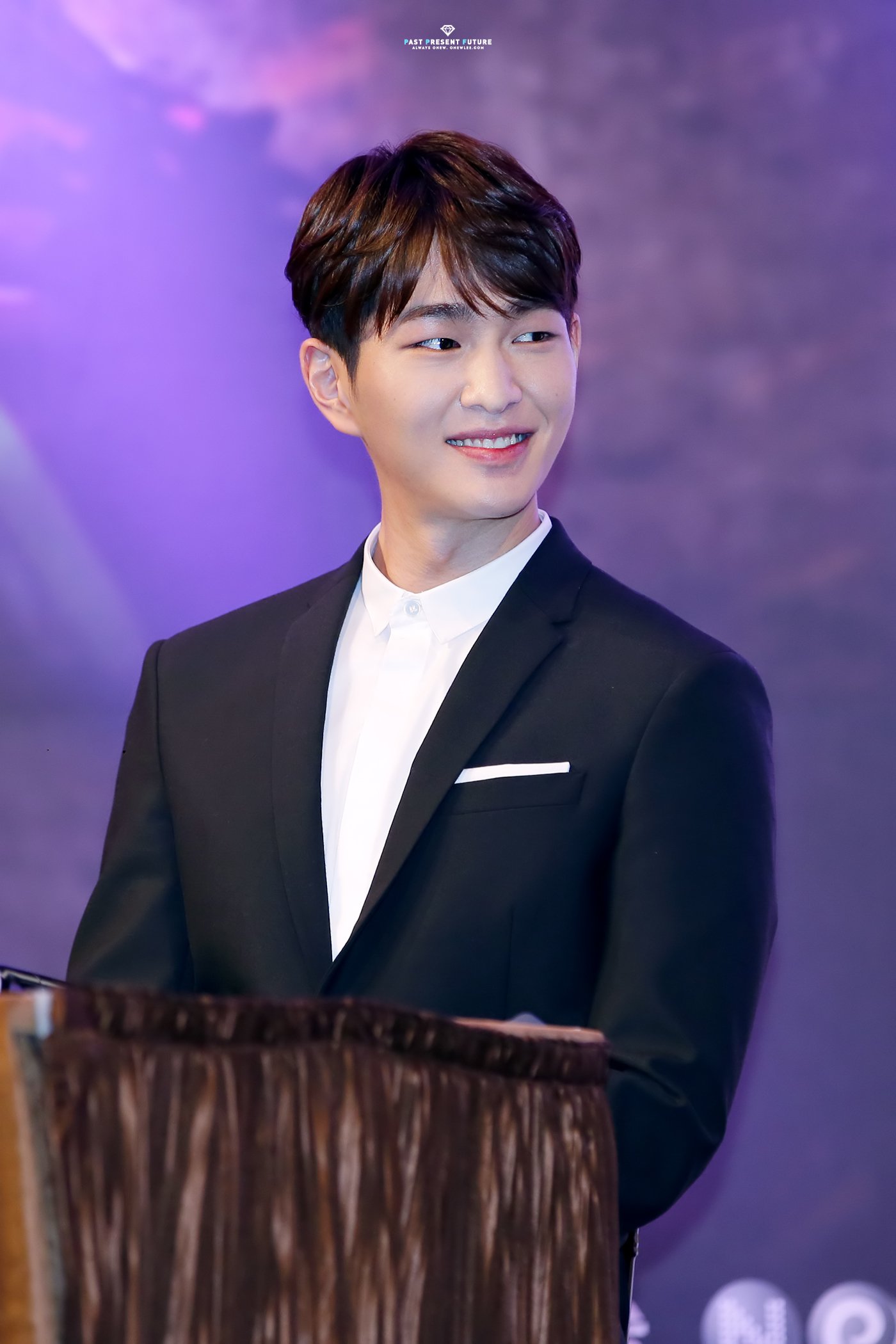 Onew \' Descendants of the Sun Press Conference \' // 160222_e0080563_2143174.jpg