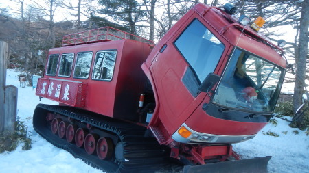 雪上車修理_e0120896_07162201.jpg