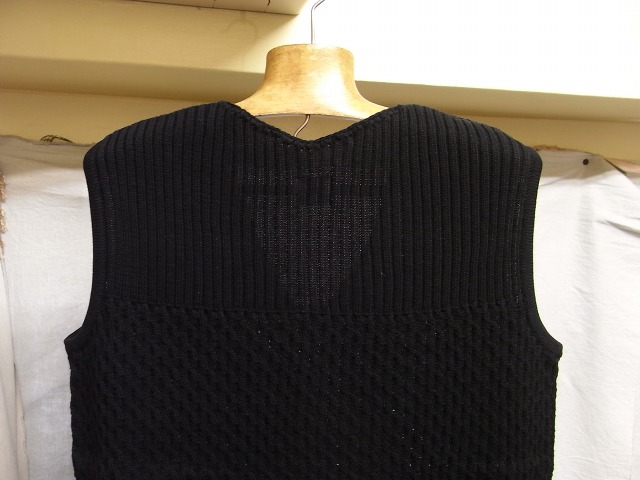 cotton knit v-neck vest_f0049745_16173824.jpg