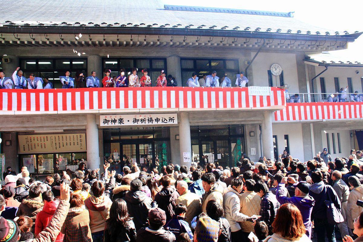 多度大社節分祭_c0122270_23191610.jpg