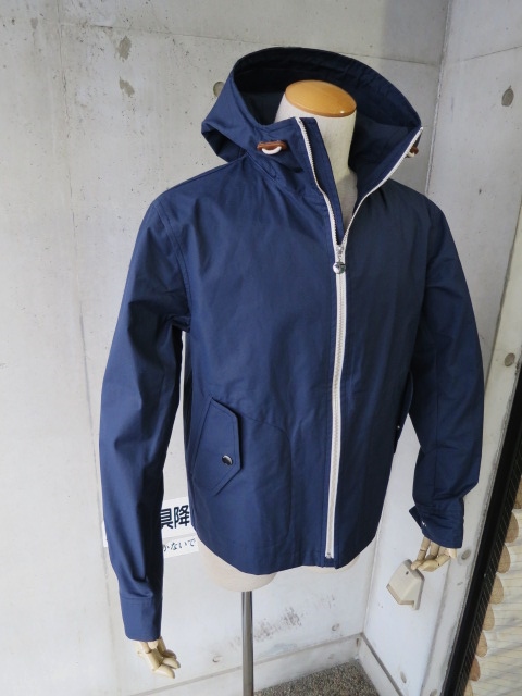 Gloverall ・・・ OILED CLOTH COACH JACKET (UK Limited MODEL)!★!_d0152280_23175446.jpg
