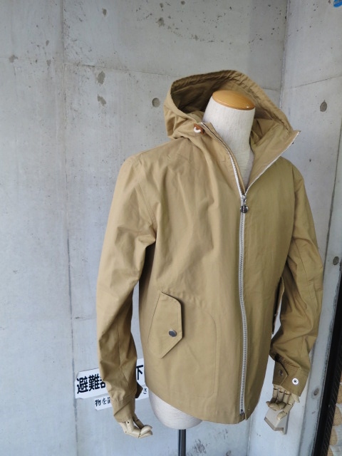 Gloverall ･･･ OILED CLOTH COACH JACKET (UK Limited MODEL)！★！_d0152280_2317695.jpg
