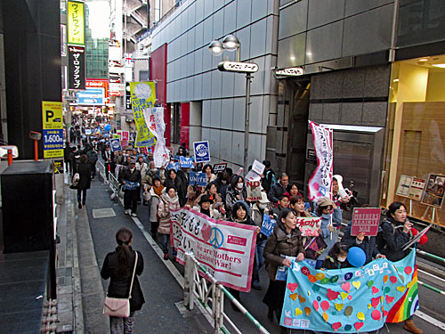 脱原発テント　止めよう！辺野古埋立て　新宿ヘイトデモを許すな‬　全国一斉高校生デモ_a0188487_14551797.jpg