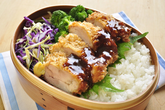 チキンカツ弁当_b0171098_8531463.jpg