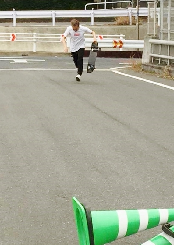 2月のスケボー寒すぎ、体重すぎ、転ぶのほんとに恐すぎ_f0180307_13094047.jpg