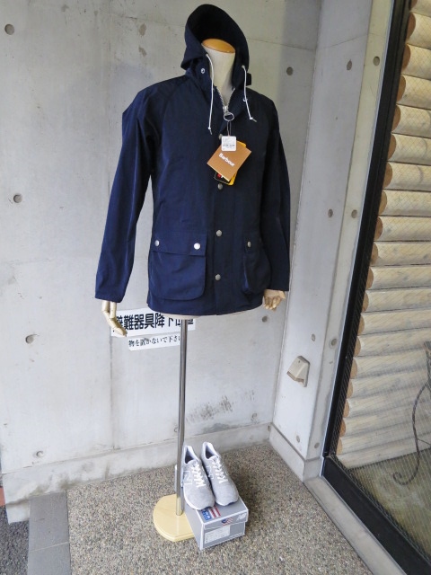 (訂正版)今春にも初夏にも◎ Barbour ・・・ HOODED BEDAIL JACKET (With VEST LINER)!★!_d0152280_2128296.jpg