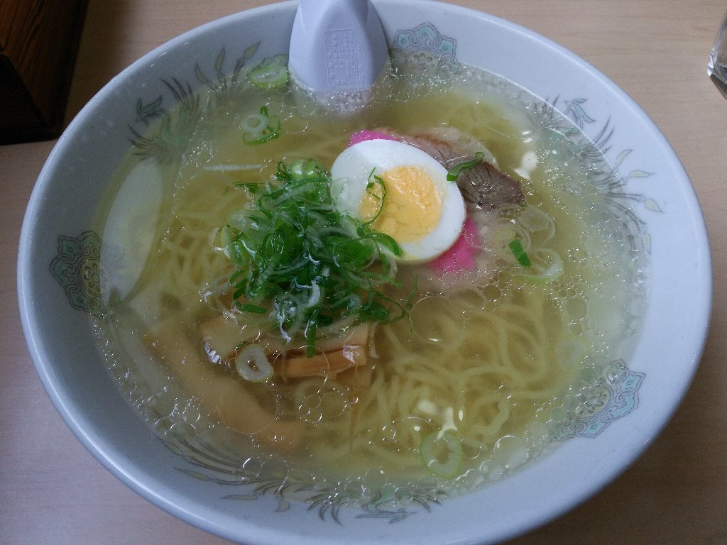 市立稚内病院食堂で塩ラーメン（2016年16杯目）_b0128821_07380739.jpg