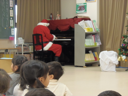 サンタさん夙川宝保育園（西宮市）に行きました♪_f0019063_2216326.jpg