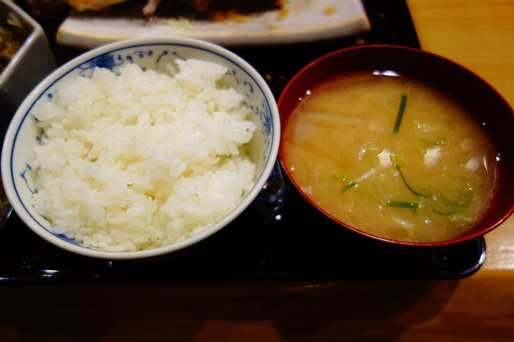 鶏の三平　神奈川県小田原市/鶏唐揚げ 居酒屋_a0287336_0594337.jpg