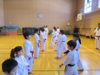 日曜空手 新琴似教室・屯田教室_c0118332_13585341.jpg