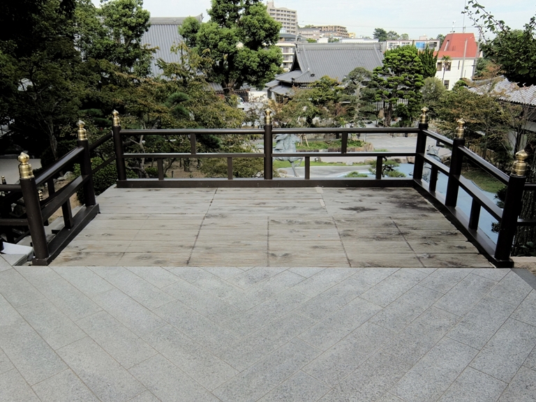 『職人さんの足跡』_c0092689_1857355.jpg