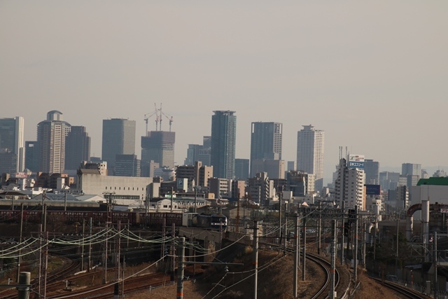 藤田八束の鉄道写真＠若者たちの素敵な街づくりに期待、目標が持てる自分となれ、勉強したものが勝者となるこれ間違いない_d0181492_21000896.jpg