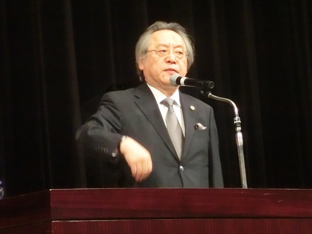 650人が聴き入った 小林 節さん講演会「安倍暴走を止めるために」_f0141310_654114.jpg