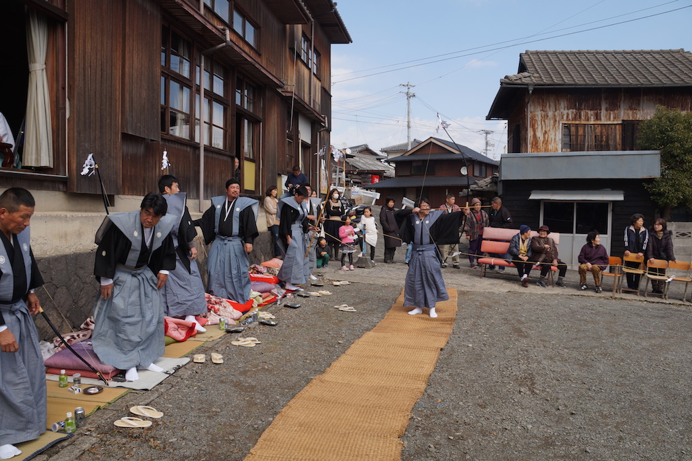 伊吹島とはこんなところ　百手祭_e0331722_215520100.jpg