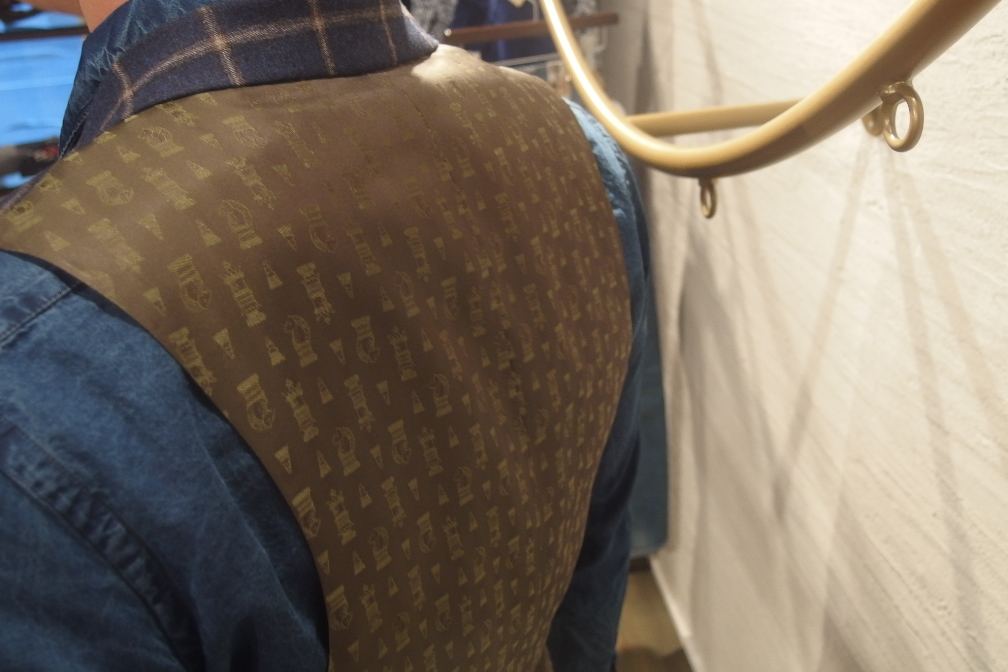 お久しぶりにお仕立て上がりの逸品を_d0165136_1701248.jpg