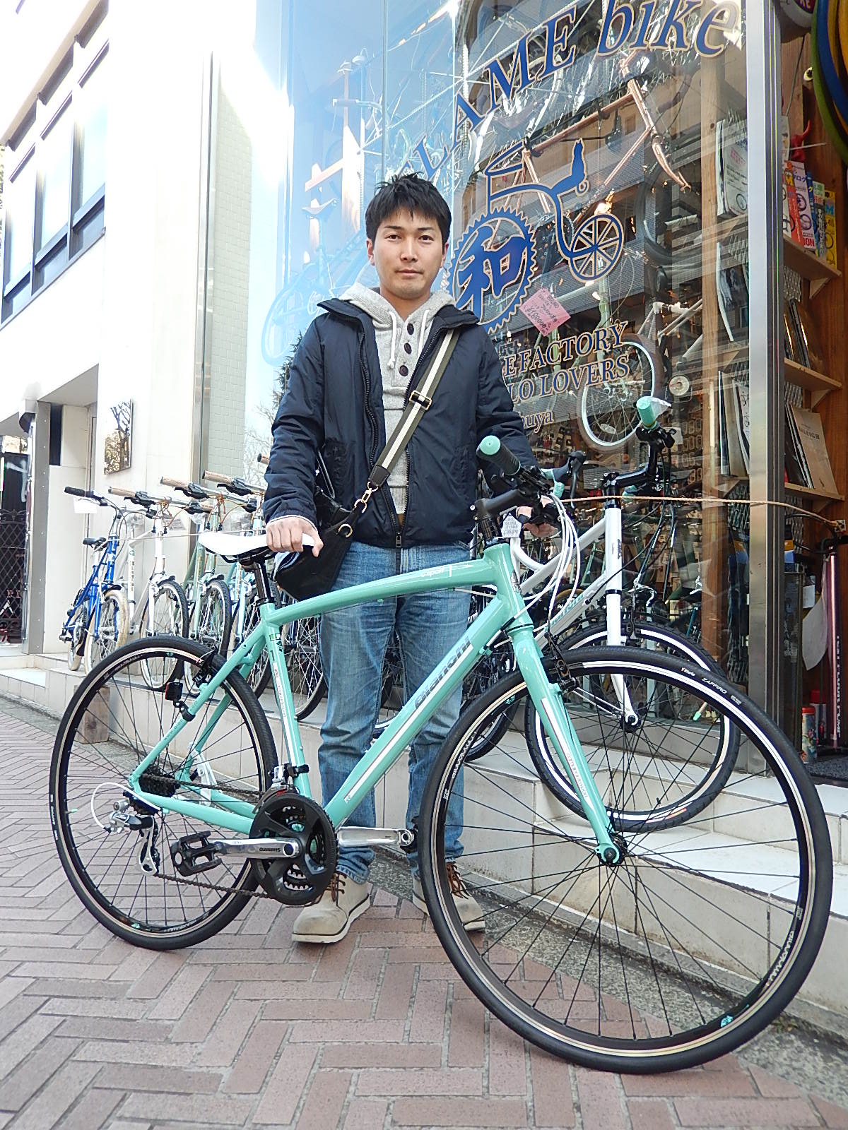3月1日 渋谷 原宿 の自転車屋 FLAME bike前です_e0188759_18411291.jpg