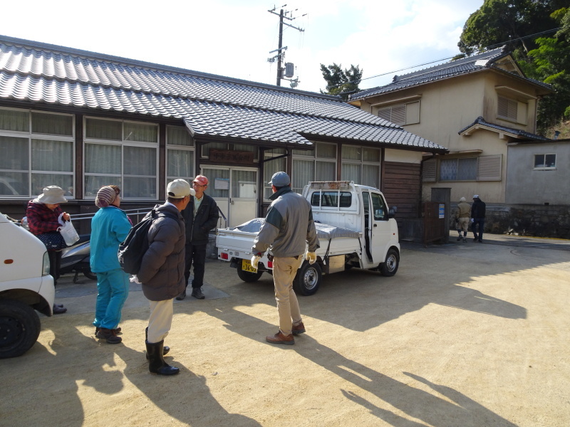 「せんごくの杜」会員が見学に来られました・・・孝子の森_c0108460_20075538.jpg