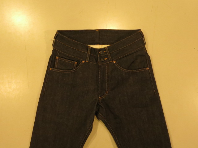 \"Der SAMMLER solo × TheThreeRobbers DOUBLE WAIST PANTS\"ってこんなこと。_c0140560_1251299.jpg