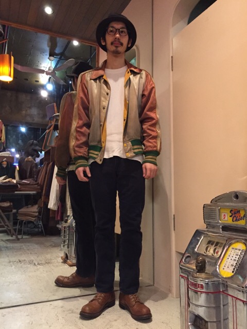 ガツンと決まるチェーンステッチ!!(大阪アメ村店)_c0078587_0162765.jpg