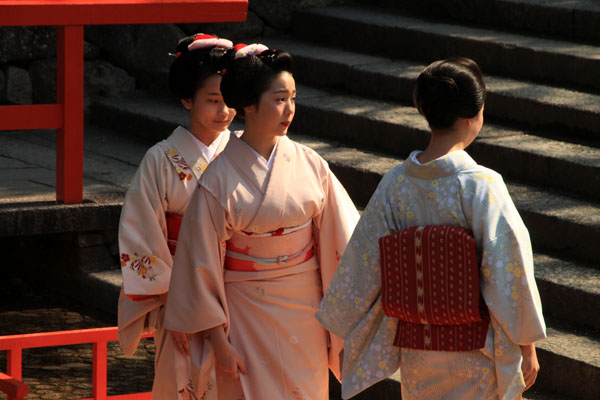 流しびな 下鴨神社_e0048413_1731164.jpg