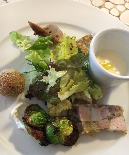 本日のランチの前菜は・・・・_c0222448_13291439.jpg