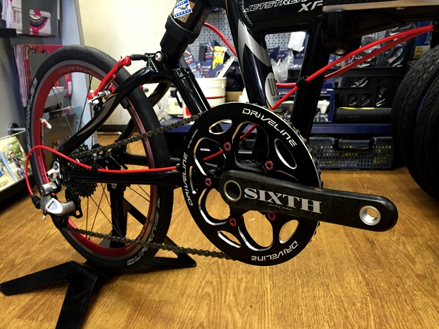 DAHON:JET STREAM XPにSIXTH componennts カーボンクランク : カル