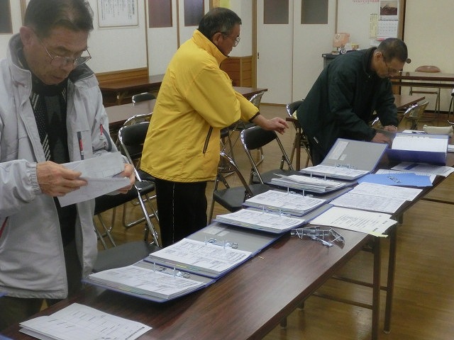 蓄積した考え方・経験をしっかり引継ぐために 「吉原高校避難所運営委員会」の役員引継ぎファイル_f0141310_75092.jpg