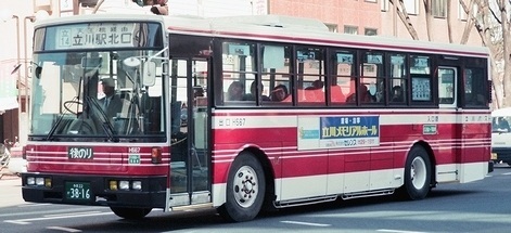 立川バスの富士7E 前後扉_e0030537_22060032.jpg