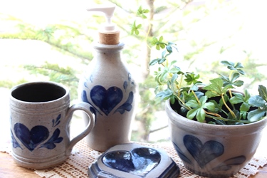 Rowe Pottery のハートコレクション_f0161543_1835192.jpg