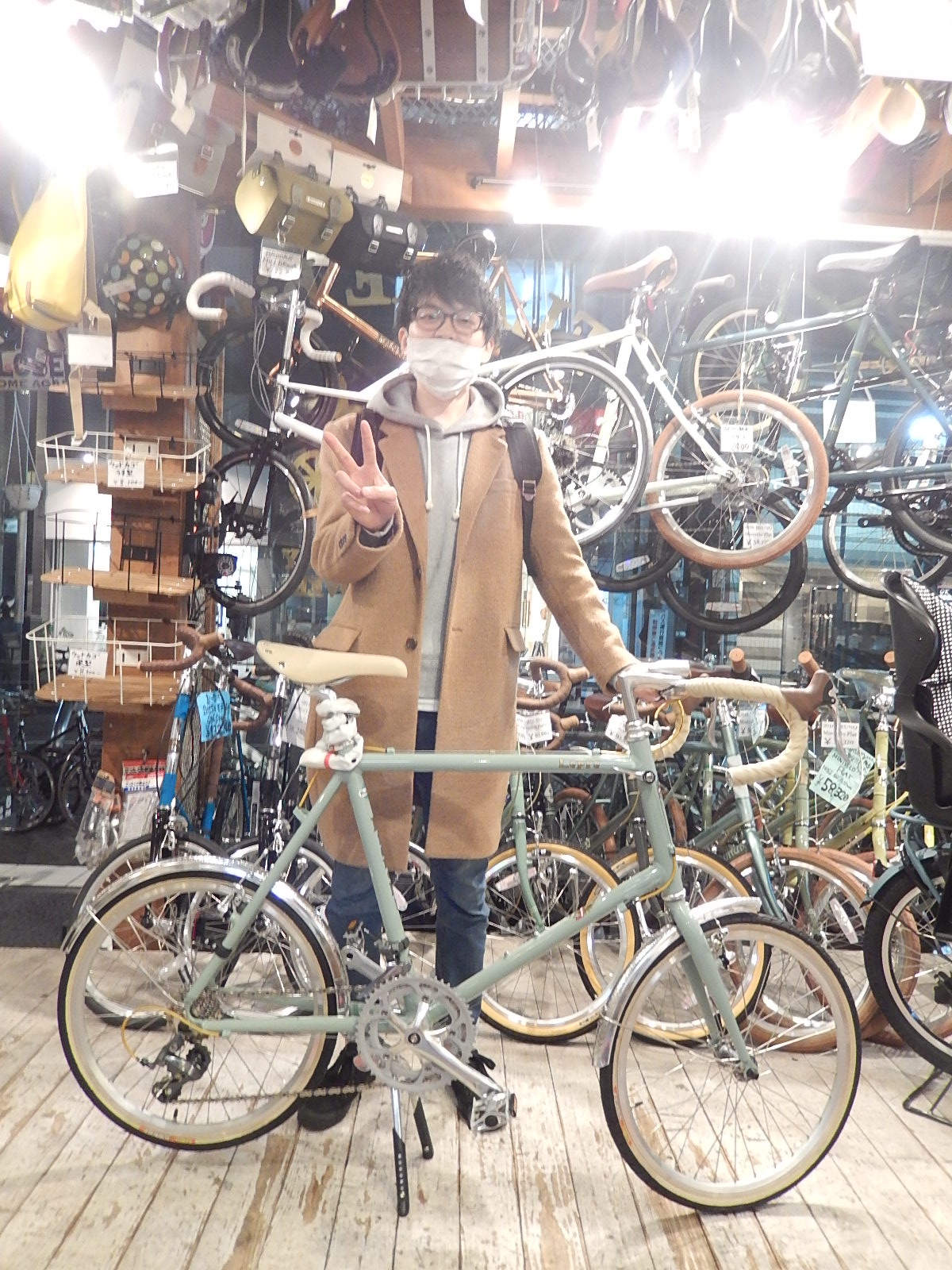 3月4日 渋谷 原宿 の自転車屋 FLAME bike前です_e0188759_18244633.jpg