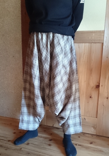 四角い布で作るサルエルパンツ Ta Tanの手仕事ノート 四角い布で作るサルエルパンツ Ta Tanの手仕事ノート