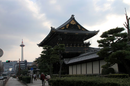 東本願寺 大山門(御影堂門)_e0048413_1811585.jpg