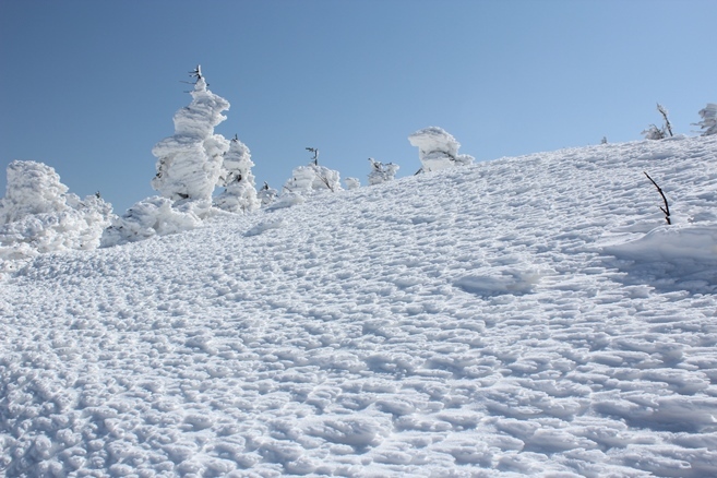 蔵王連峰　前山　快晴_e0239458_21210427.jpg