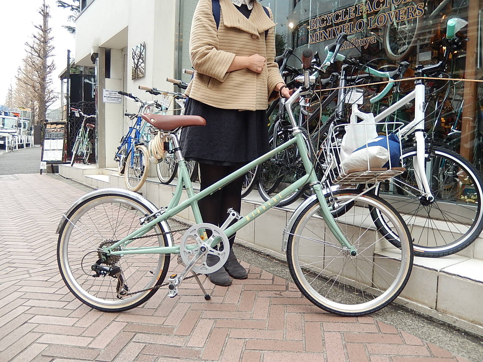 3月5日　渋谷　原宿　の自転車屋　FLAME bike前です_e0188759_1825380.jpg