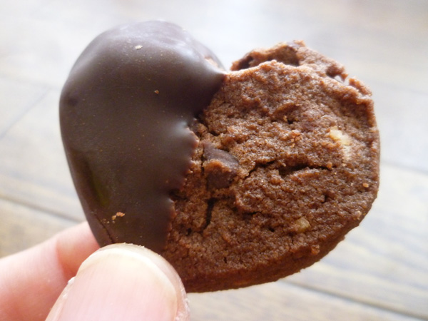 Valentine\'s Heart Tin@Honolulu Cookie Company (ホノルル・クッキー・カンパニー)_c0152767_22391598.jpg