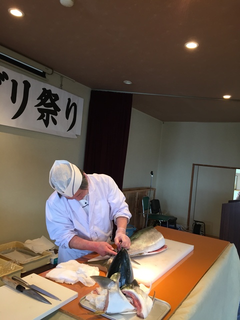 深山荘にて「丸ごと寒ブリ祭り」やりました。_d0182179_19373069.jpg