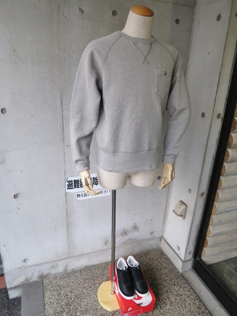 既に人気定番 ･･･ FELCO USA　Pocket CRUE SWEAT！★！_d0152280_7205065.jpg