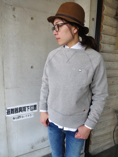 既に人気定番 ･･･ FELCO USA　Pocket CRUE SWEAT！★！_d0152280_7275143.jpg