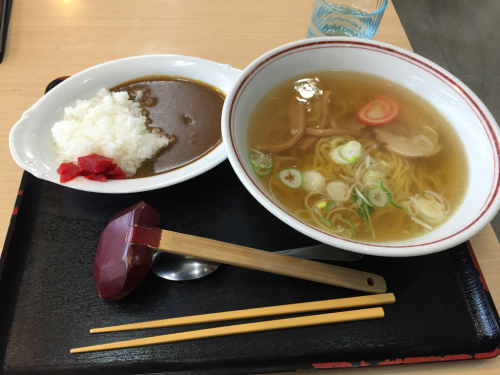 ランチ２０１７０４０４ラーメンカレー・麺瑠井亭ふるさと _a0026413_19094025.jpg