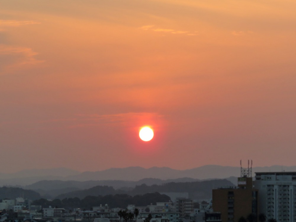 どっかん夕日！　(^o^)_c0049299_2259364.jpg