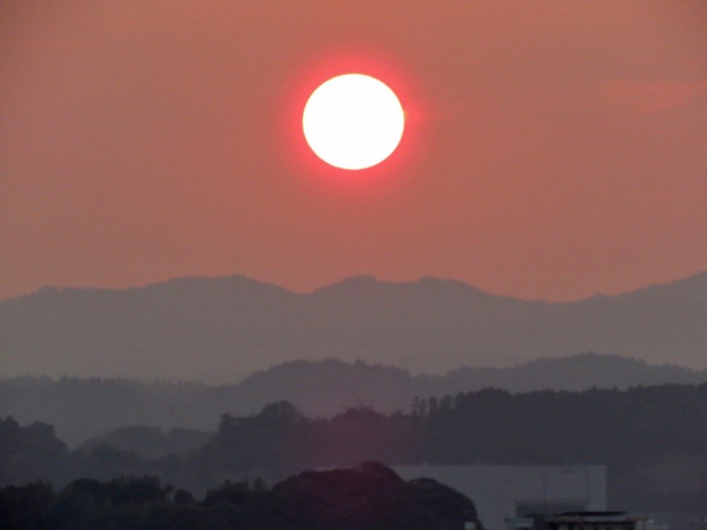 どっかん夕日！　(^o^)_c0049299_230434.jpg