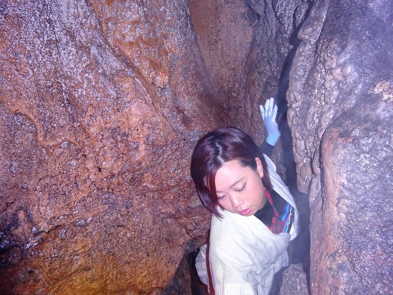 恐るべき徳島　慈眼寺 の 穴禅定の修行　もの凄く狭い幅26ｃｍ_b0124306_10281445.jpg