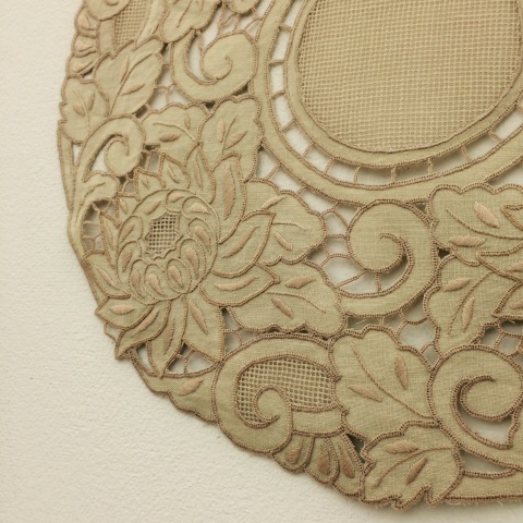 今西ゆき ヨーロピアン伝統刺繍教室展⑤生徒さん達みなさんの作品のご紹介_a0157409_08291890.jpg