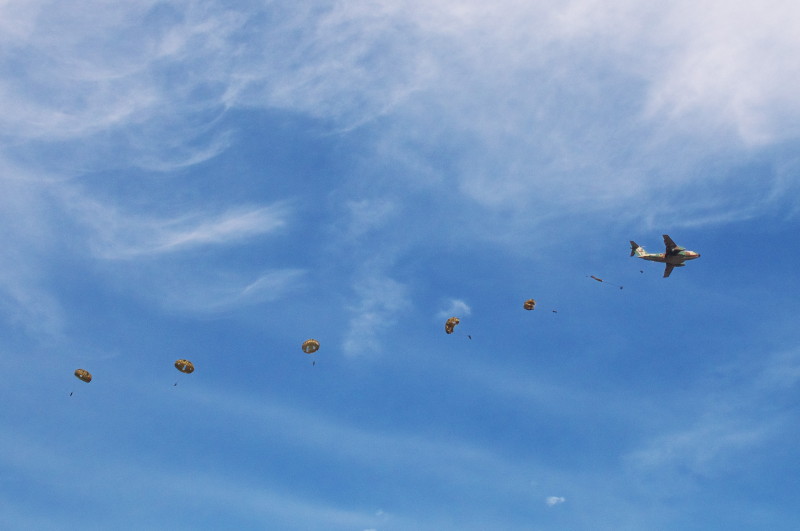 陸上自衛隊　第一空挺団降下訓練初め　　　　　習志野駐屯地訓練場　　　　予告編！_c0158519_16440516.jpg