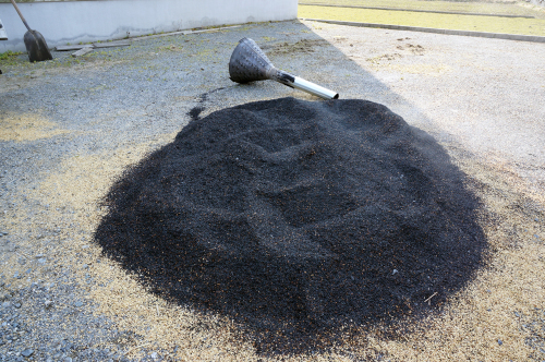 籾殻くん炭の作り方 岡山の米屋四代目 明日のご飯ブログ