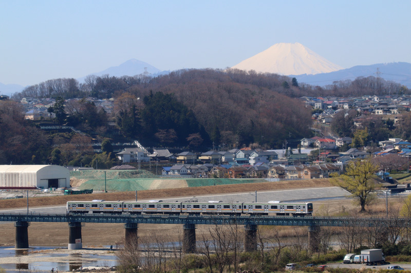 富士山と八高線_b0353411_00534835.jpg