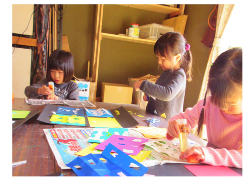 好きな色と形のくみあわせ・幼児クラス(比良・上高野)_f0211514_0133811.jpg
