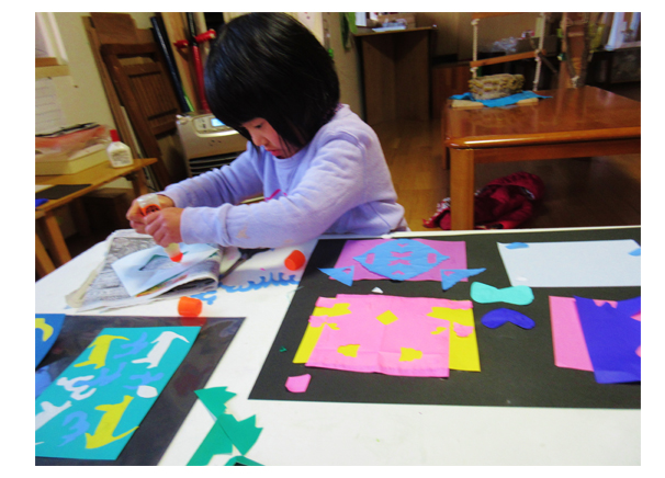 好きな色と形のくみあわせ・幼児クラス(比良・上高野)_f0211514_0172447.jpg